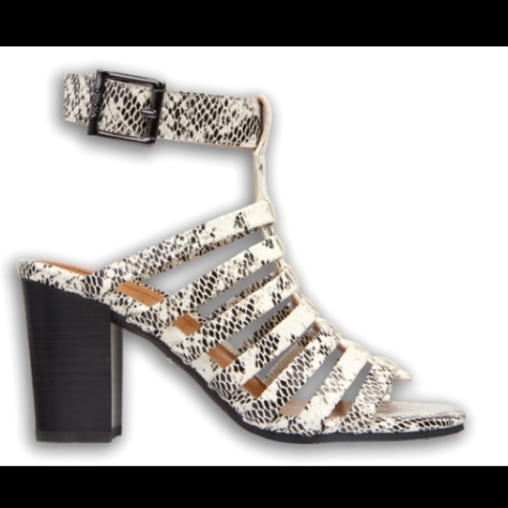 Vionic Sami heel Snake skin size 8.5
